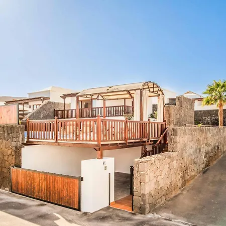 Vista Lobos 61 Villa