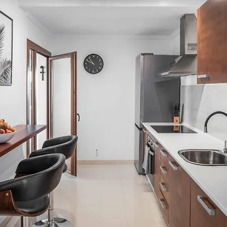 Villa Vista Lobos 61 *